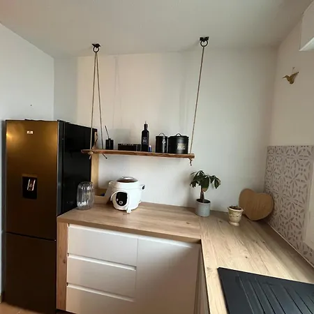 Apartment Terrasse Avec Parking Uzes
