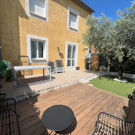 Terrasse Avec Parking Uzes